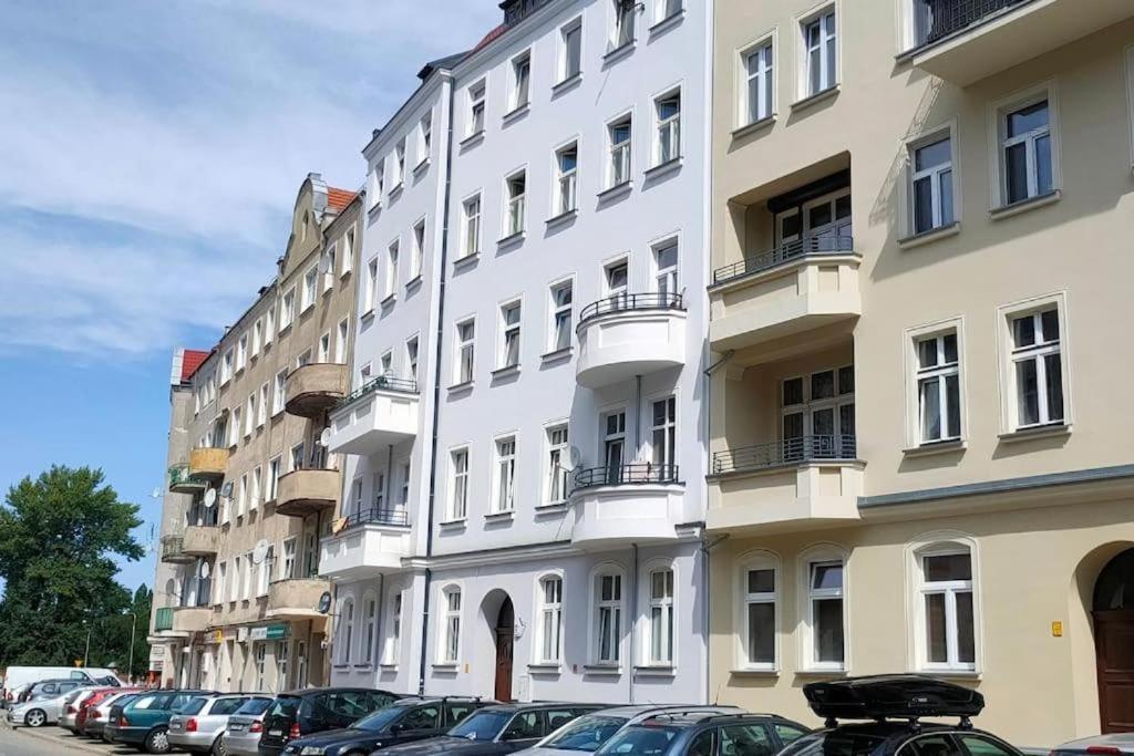 Jaworski Apart's - Premium 40m2 - Self Check In 24h -bezkontaktowo Sam Sie Meldujesz I Wymeldowujesz Przez 24h - Do Rynku 7min!-fv Апартаменти